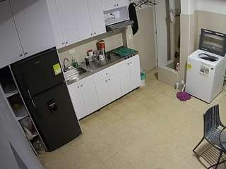 voyeurcam-jb-kitchen-1 camsoda
