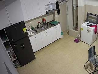 voyeurcam-jb-kitchen-1 camsoda