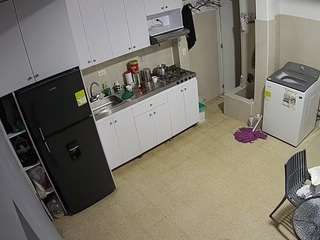 voyeurcam-jb-kitchen-1 camsoda