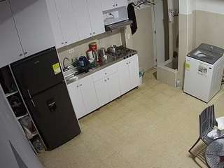 voyeurcam-jb-kitchen-1 camsoda