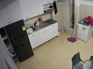 voyeurcam-jb-kitchen-1 camsoda