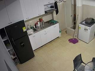 voyeurcam-jb-kitchen-1 camsoda