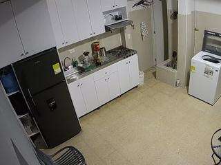voyeurcam-jb-kitchen-1 camsoda