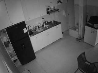 voyeurcam-jb-kitchen-1