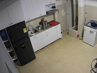 voyeurcam-jb-kitchen-1