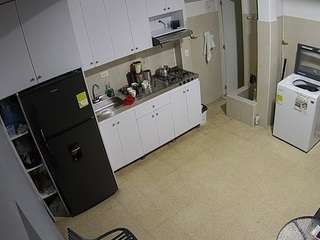 voyeurcam-jb-kitchen-1