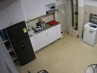 voyeurcam-jb-kitchen-1