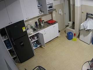 voyeurcam-jb-kitchen-1