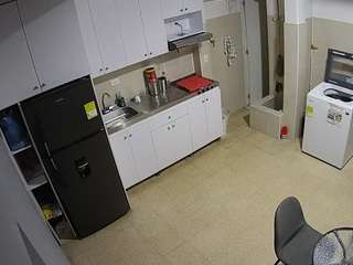 voyeurcam-jb-kitchen-1