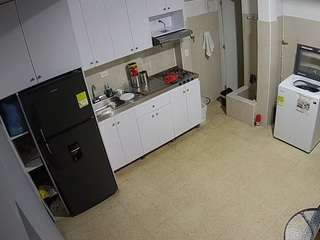 voyeurcam-jb-kitchen-1