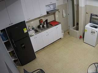 voyeurcam-jb-kitchen-1