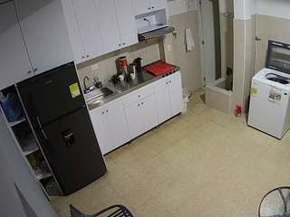 voyeurcam-jb-kitchen-1