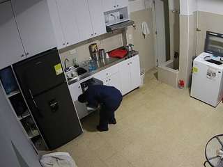 voyeurcam-jb-kitchen-1