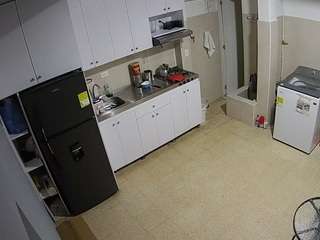 voyeurcam-jb-kitchen-1