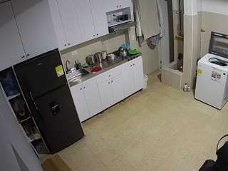voyeurcam-jb-kitchen-1
