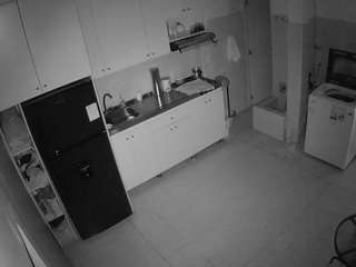 voyeurcam-jb-kitchen-1