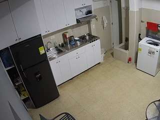 voyeurcam-jb-kitchen-1