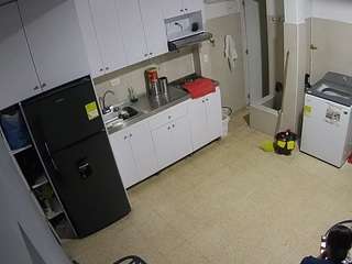 voyeurcam-jb-kitchen-1