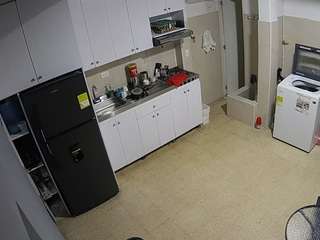 voyeurcam-jb-kitchen-1