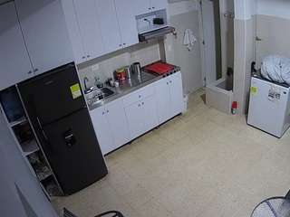 voyeurcam-jb-kitchen-1
