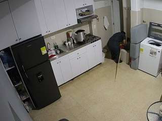 voyeurcam-jb-kitchen-1