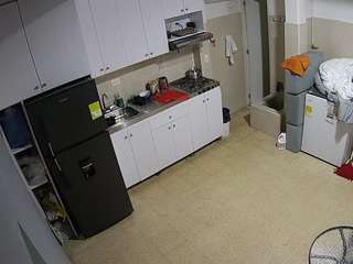 voyeurcam-jb-kitchen-1