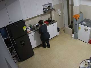 voyeurcam-jb-kitchen-1