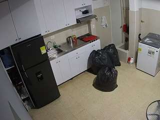 voyeurcam-jb-kitchen-1 live cam profile