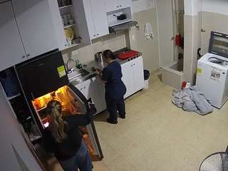voyeurcam-jb-kitchen-1 live cam profile
