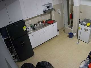 voyeurcam-jb-kitchen-1 live cam profile