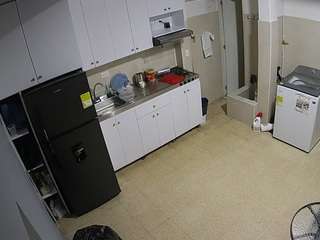 voyeurcam-jb-kitchen-1