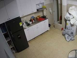 voyeurcam-jb-kitchen-1