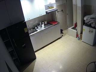 voyeurcam-jb-kitchen-1