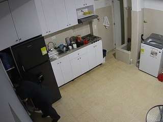 voyeurcam-jb-kitchen-1