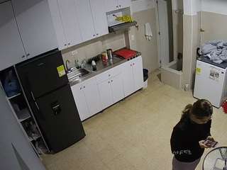 voyeurcam-jb-kitchen-1