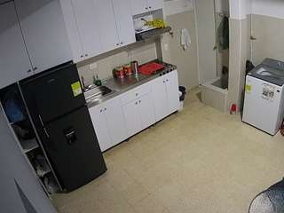 voyeurcam-jb-kitchen-1