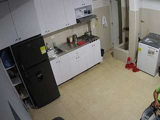 voyeurcam-jb-kitchen-1
