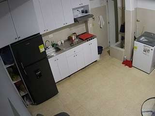 voyeurcam-jb-kitchen-1