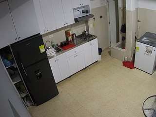 voyeurcam-jb-kitchen-1