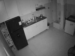 voyeurcam-jb-kitchen-1