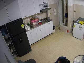 voyeurcam-jb-kitchen-1