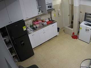 voyeurcam-jb-kitchen-1