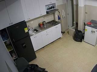 voyeurcam-jb-kitchen-1