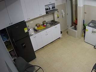 voyeurcam-jb-kitchen-1