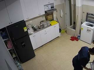 voyeurcam-jb-kitchen-1