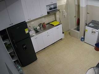 voyeurcam-jb-kitchen-1