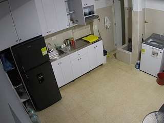 voyeurcam-jb-kitchen-1