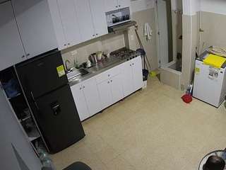 voyeurcam-jb-kitchen-1