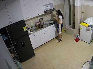 voyeurcam-jb-kitchen-1