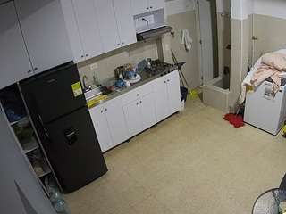 voyeurcam-jb-kitchen-1
